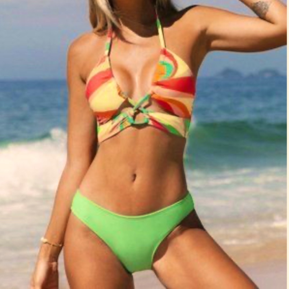 Cupshe Yellow green swirl cutout Hipster Bikini set